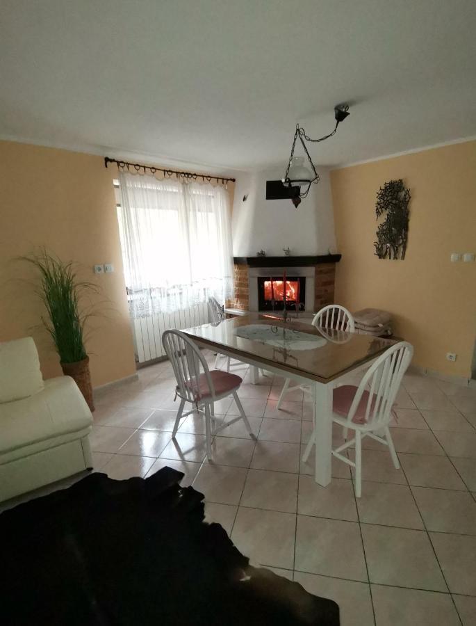 Apartma Qbed Appartement Gračišče Buitenkant foto