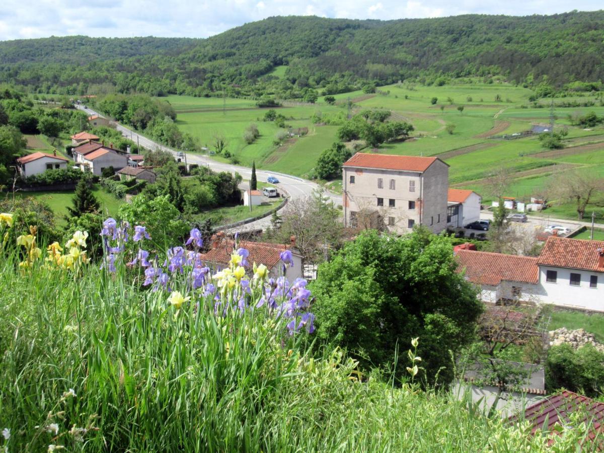 Apartma Qbed Appartement Gračišče Buitenkant foto