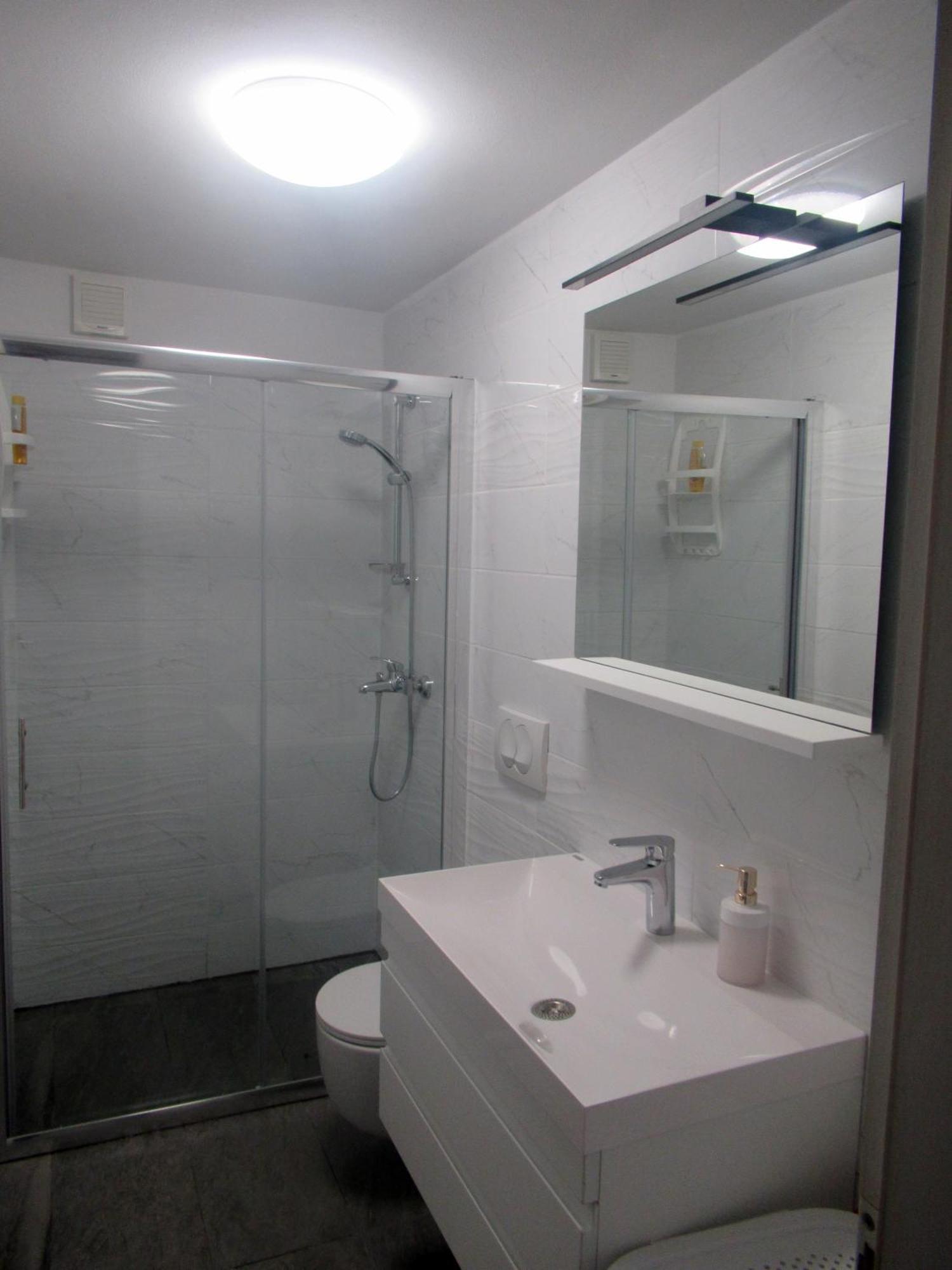 Apartma Qbed Appartement Gračišče Buitenkant foto